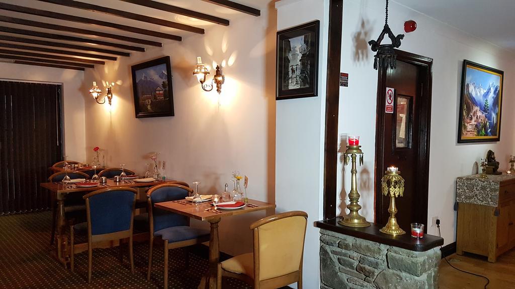New Gurkha Inn Brecon Ngoại thất bức ảnh