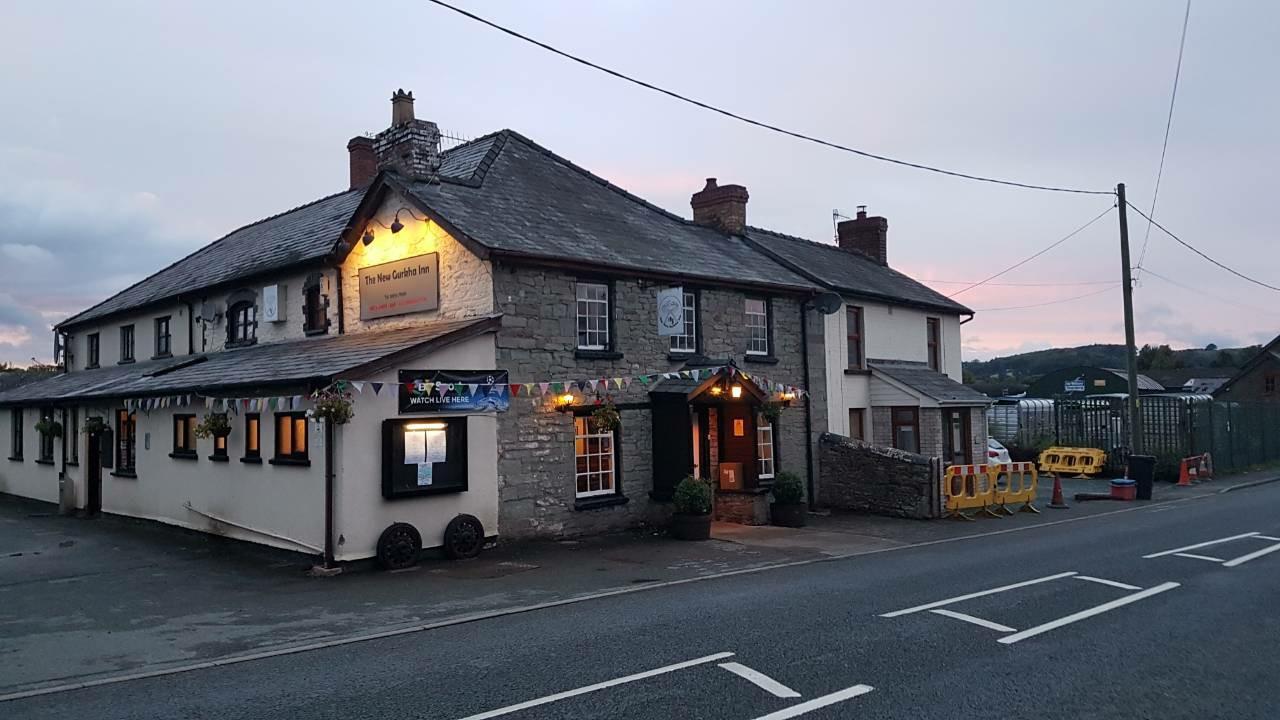 New Gurkha Inn Brecon Ngoại thất bức ảnh